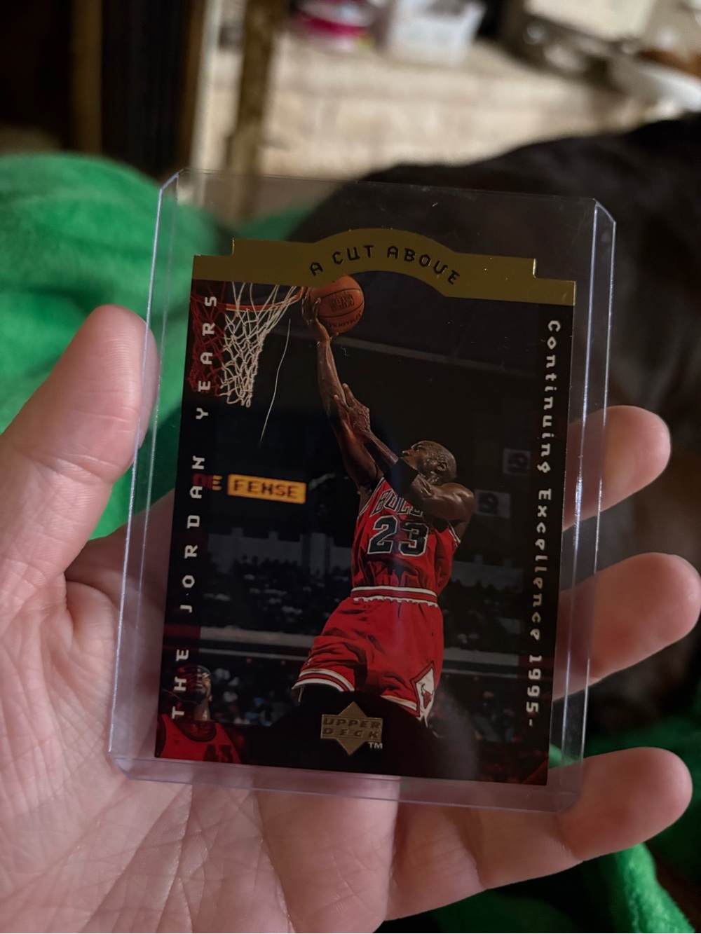 MICHEAL JORDAN A Cut Above Basketball Trading Card - Red